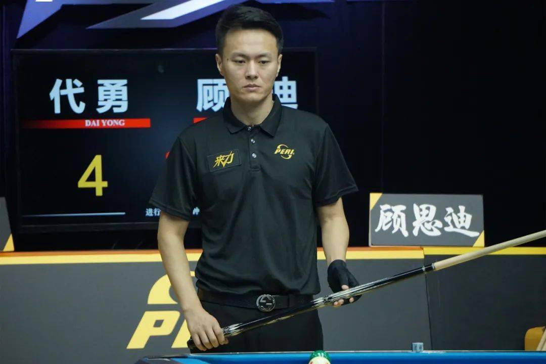 费尔南德斯 费尔南德斯