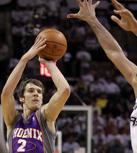 仅赢得了比 仅赢得了比